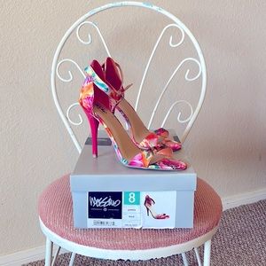 Mossimo Strappy Floral Sandal Heel Size 8